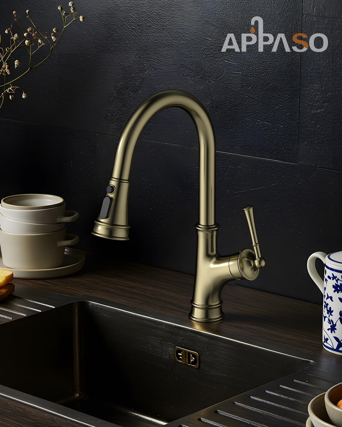 Gold Kitchen Faucet with Pull down Sprayer, Antique Single Handle 1 Hole High Arc Pull Out Kitchen Sink Faucets